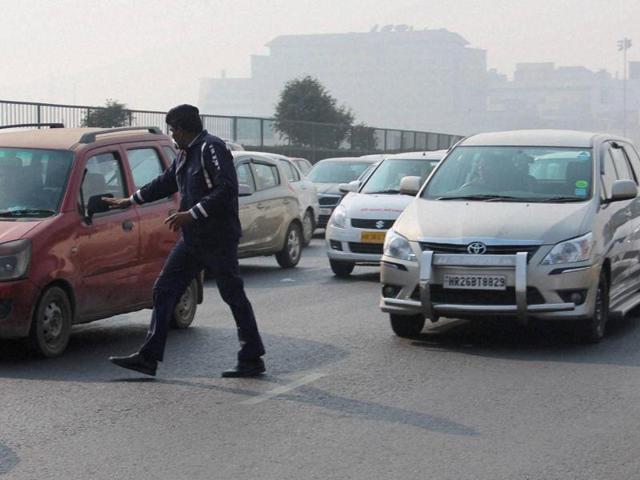 ದಿಲ್ಲಿಯಲ್ಲಿ ಸಂಚಾರ ನಿಯಮ ಉಲ್ಲಂಘನೆ ; ದಂಡ ವಸೂಲಿ 1 ಕೋಟಿ ರೂ. ದಾಟುವ ನಿರೀಕ್ಷೆ